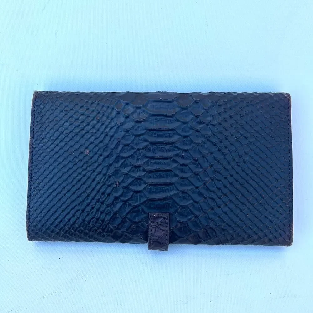 Hugo Boss Vintage Brown Croc-Embossed Tri-Fold Clutch Wallet Billfold Buckle